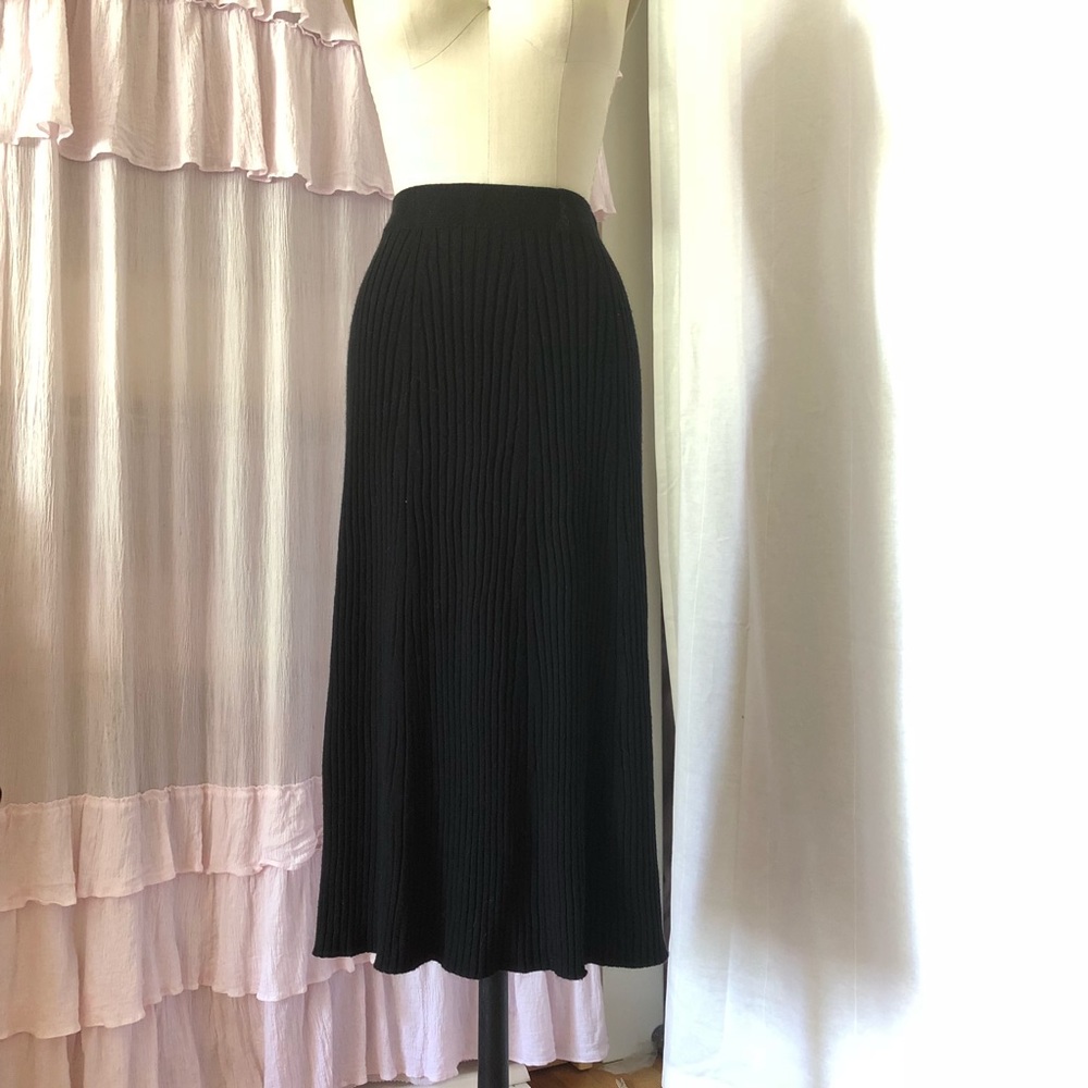 Uniqlo U 3D merino ribbed knit skirt black